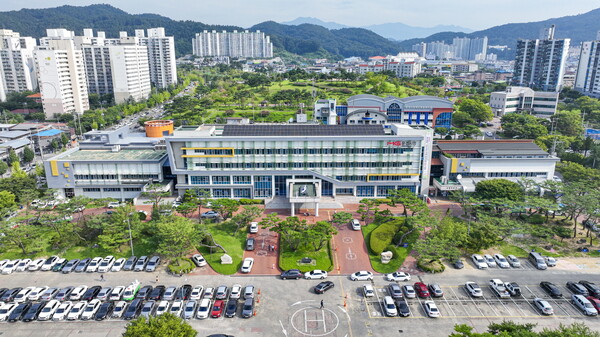 문경시청 전경(자료: 문경시청)