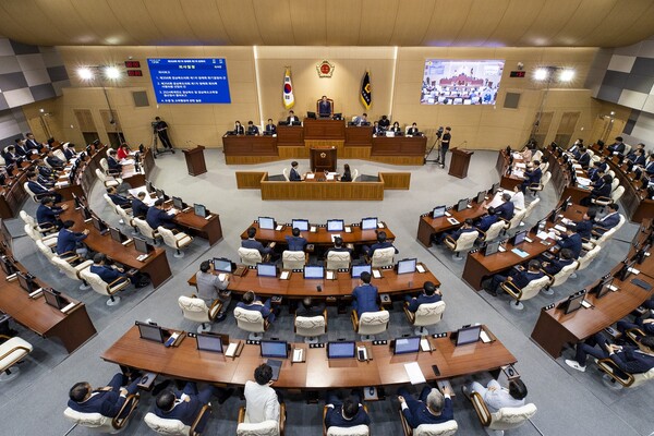 경상북도의회 본회의 (사진: 경북도의회)