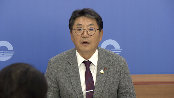 홍태용 김해시장, 사고 발생 일주일 만에 공식 입장 밝혀. 재판매 및 DB 금지.