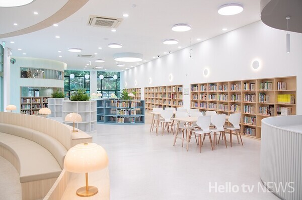 금정구는 총사업비 20억 원을 들여 금정도서관 1층에 연면적 1,568㎡ 규모의 들락날락을 조성하고, 오는 13일 정식 개관할 예정이다 / 사진제공 : 금정구