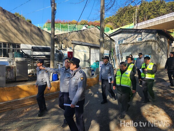 부산 경찰이 빈집 밀집지역 범죄를 막기 위해 경찰 드론을 투입해 입찰 순찰에 나섰다 / 사진제공 : 부산경찰청